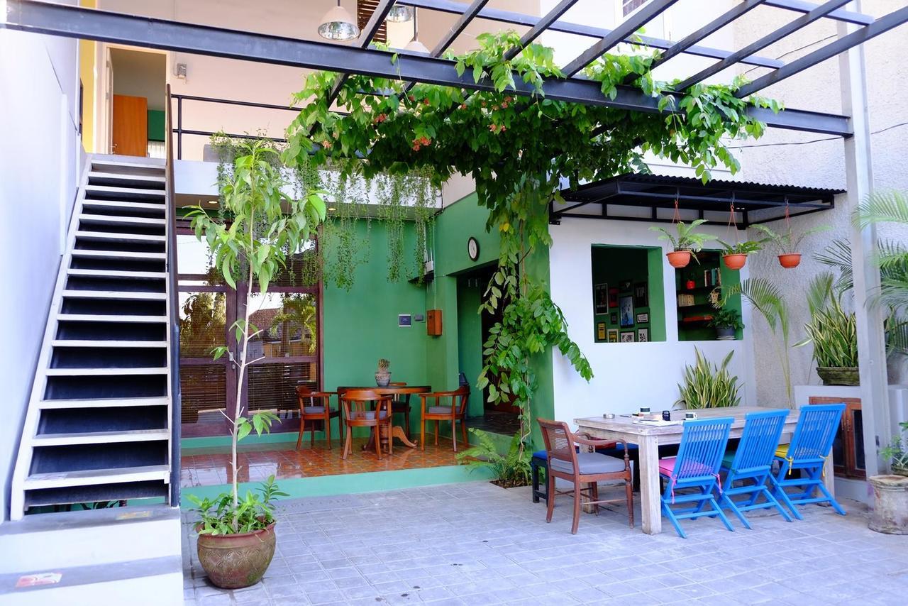 Matta Lodge Kuta Selatan Bagian luar foto