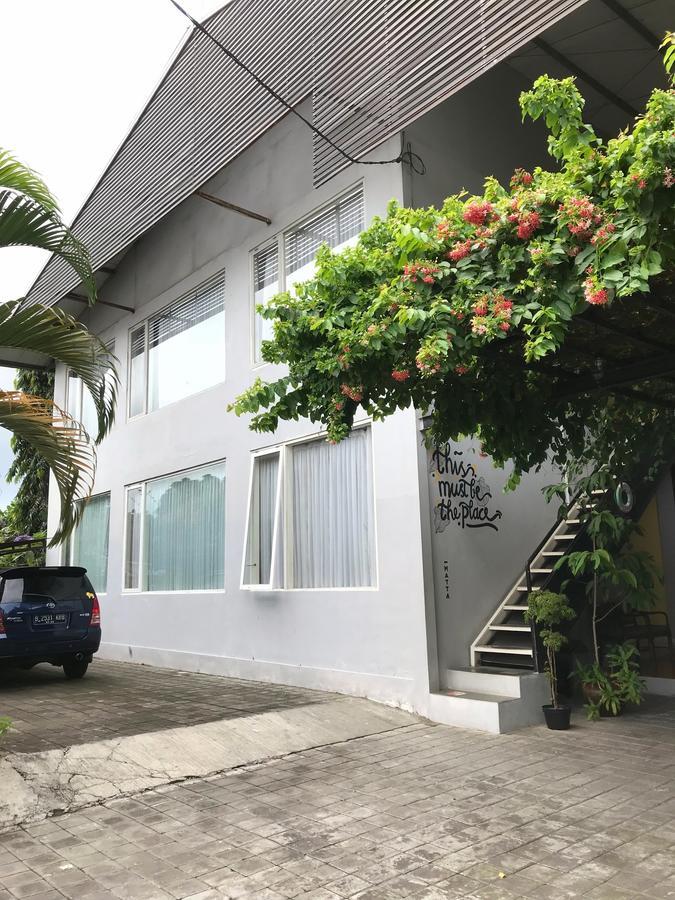 Matta Lodge Kuta Selatan Bagian luar foto