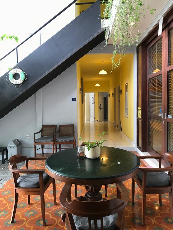 Matta Lodge Kuta Selatan Bagian luar foto